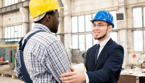مهندس برخوردار از اخلاق